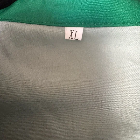 Leprechaun Graphic Green Button-Up Shirt – XL - Picture 9 of 9